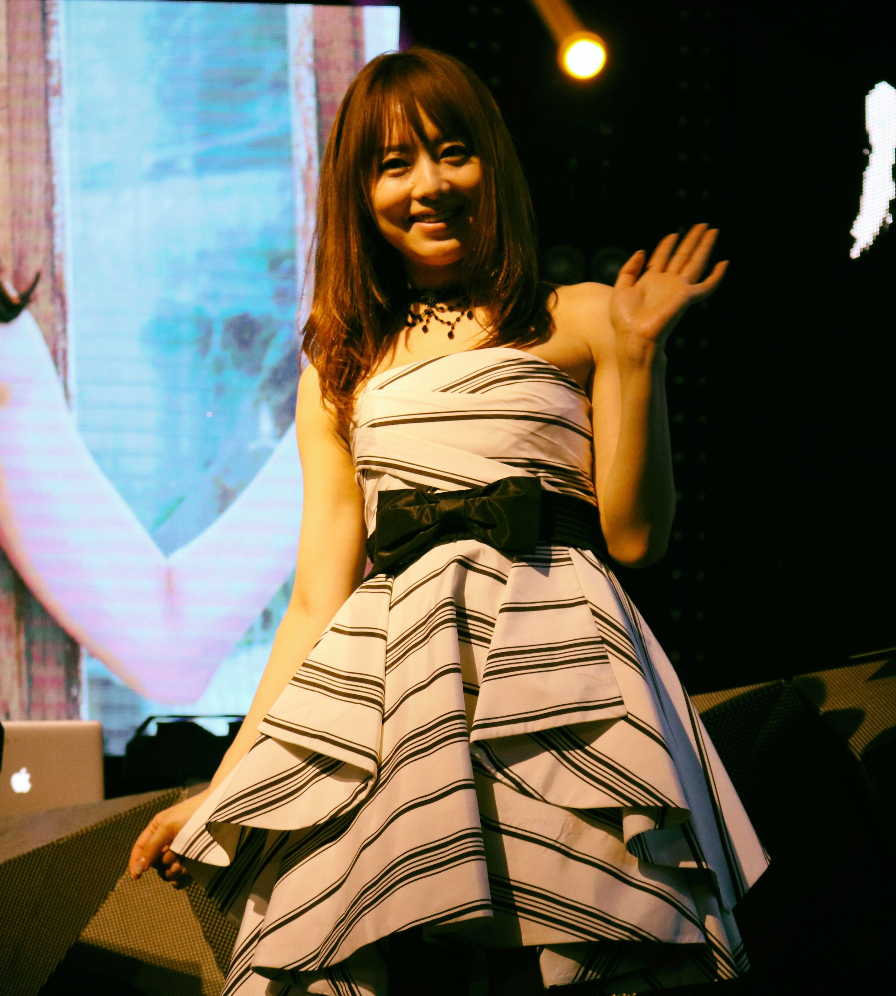 Akiho Yoshizawa public-event photo