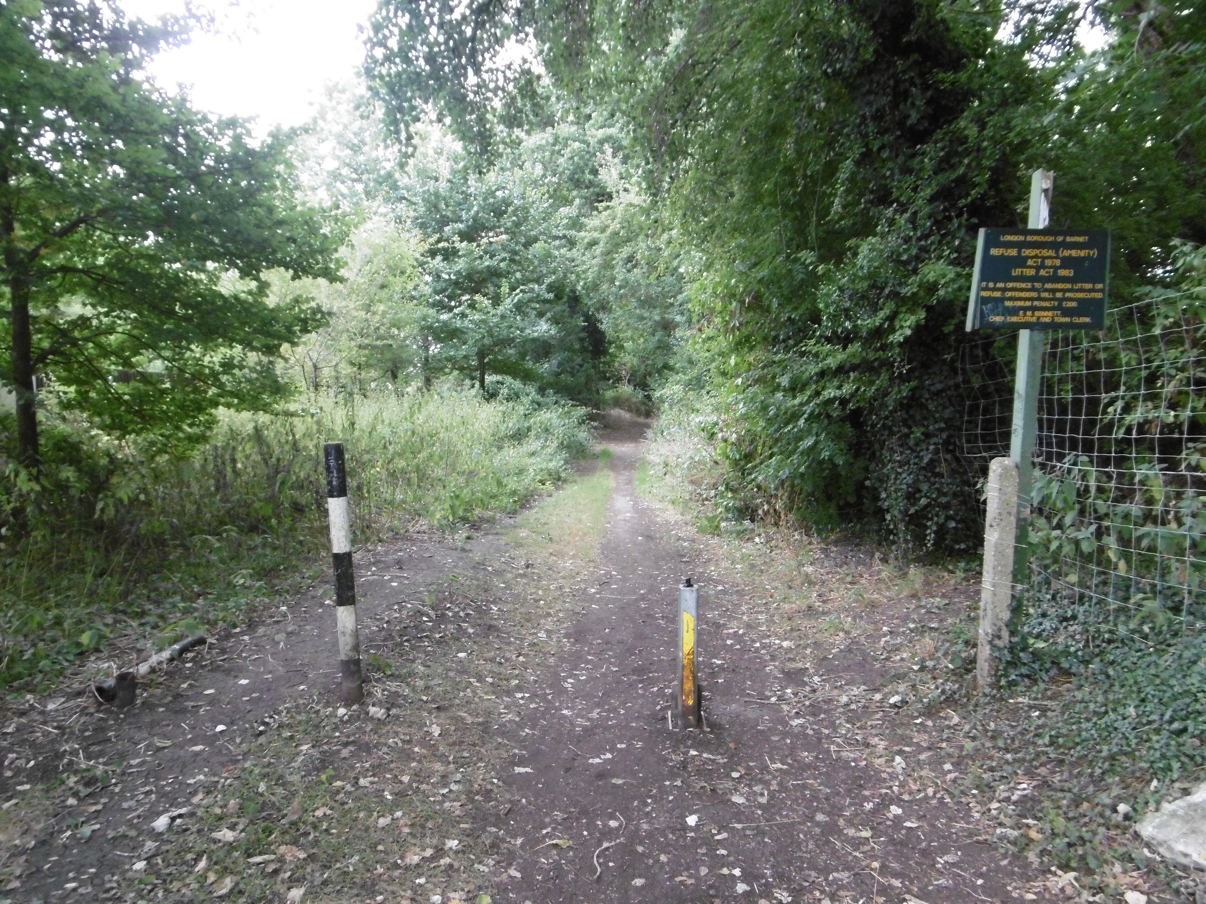 Entrance to Ashley Lane
