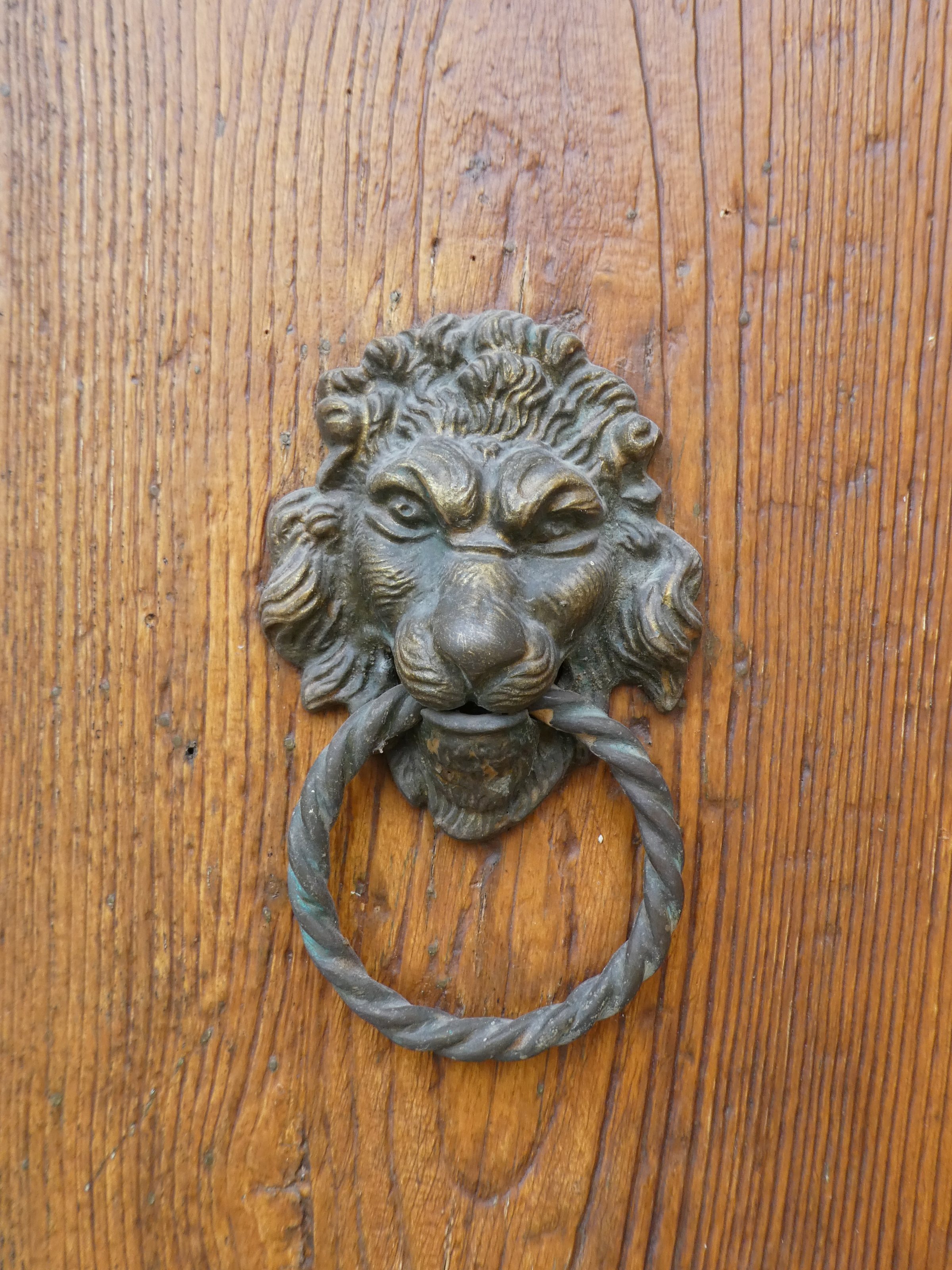 Faveri (Setteville, Veneto, Italy), Saint Cecilia oratory - Door knocker