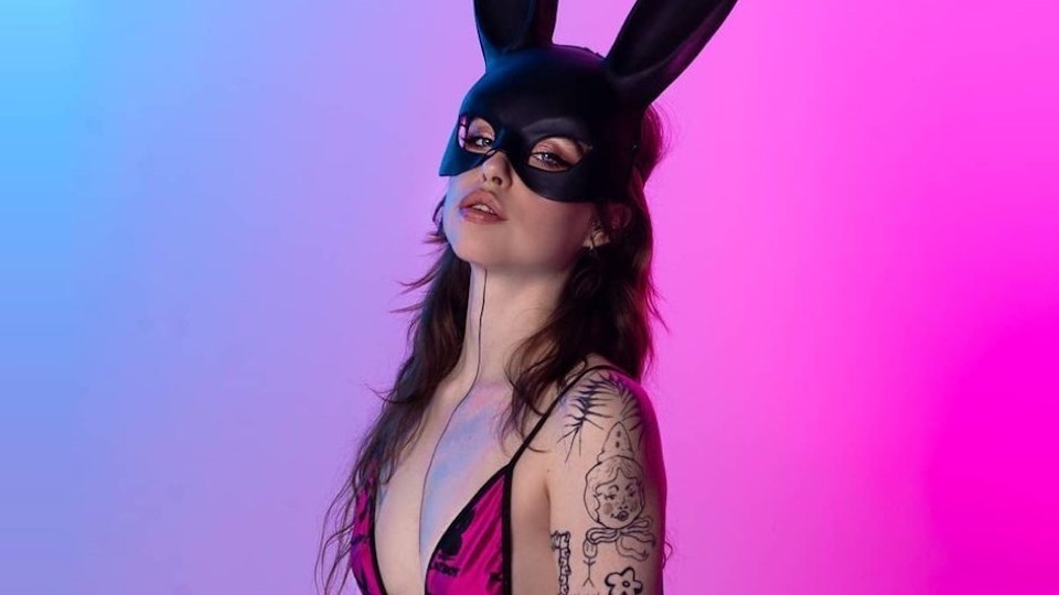 Eden Ivy press photo