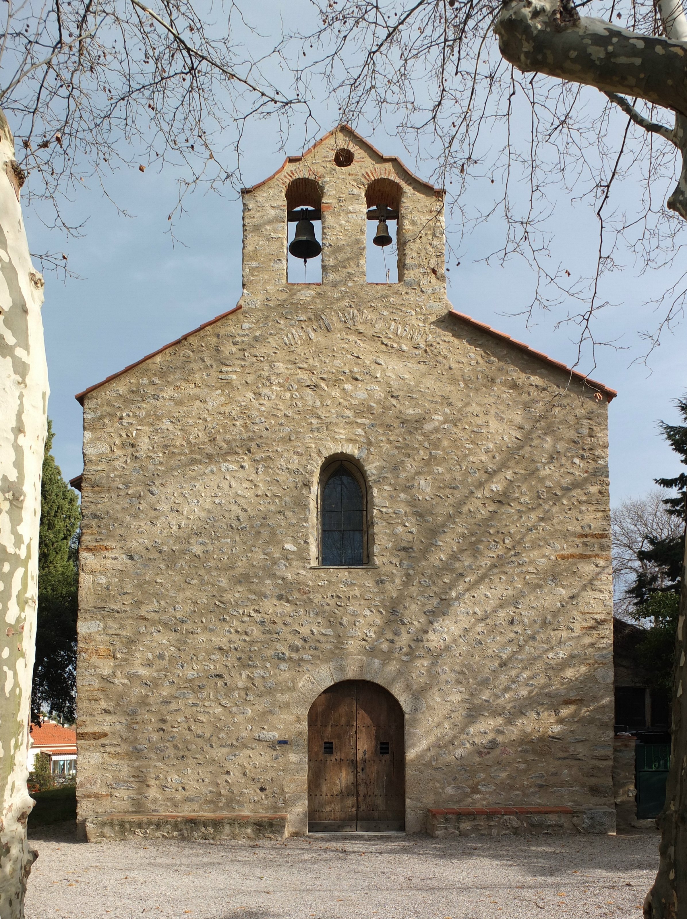 Chapelle Notre-Dame de Tanya, 11 th  century., Laroque-des-Albères, France (view W). 
Ministère de la Culture (France): Base Mémoire:   MHR91_20086602133
