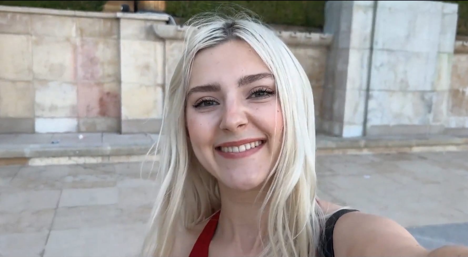 Eva Elfie
