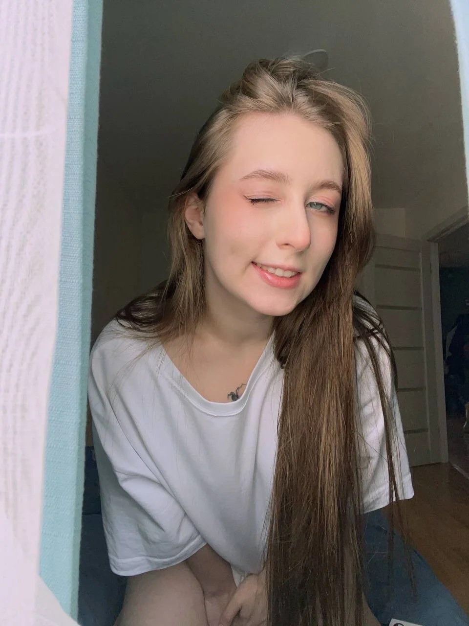 froggyanna, photograph published on her own streaming profile