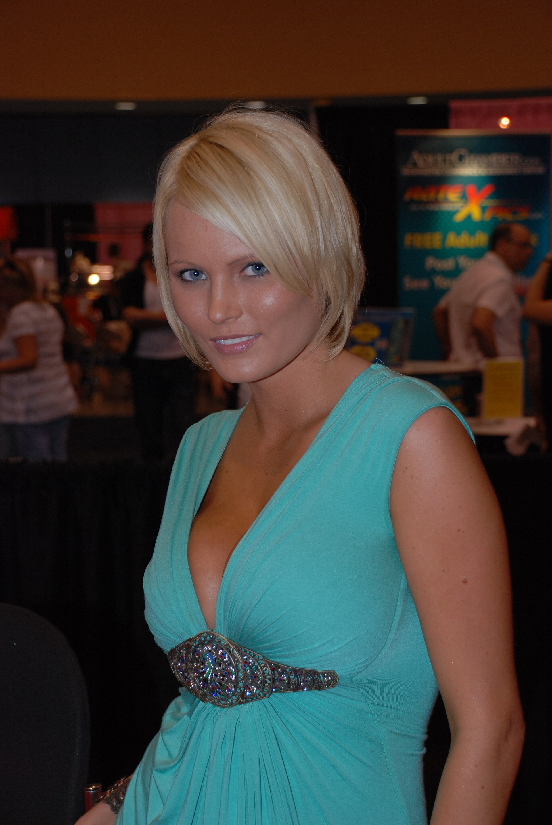 Hanna Hilton at the Miami Eroticaxxx 2009 fair.