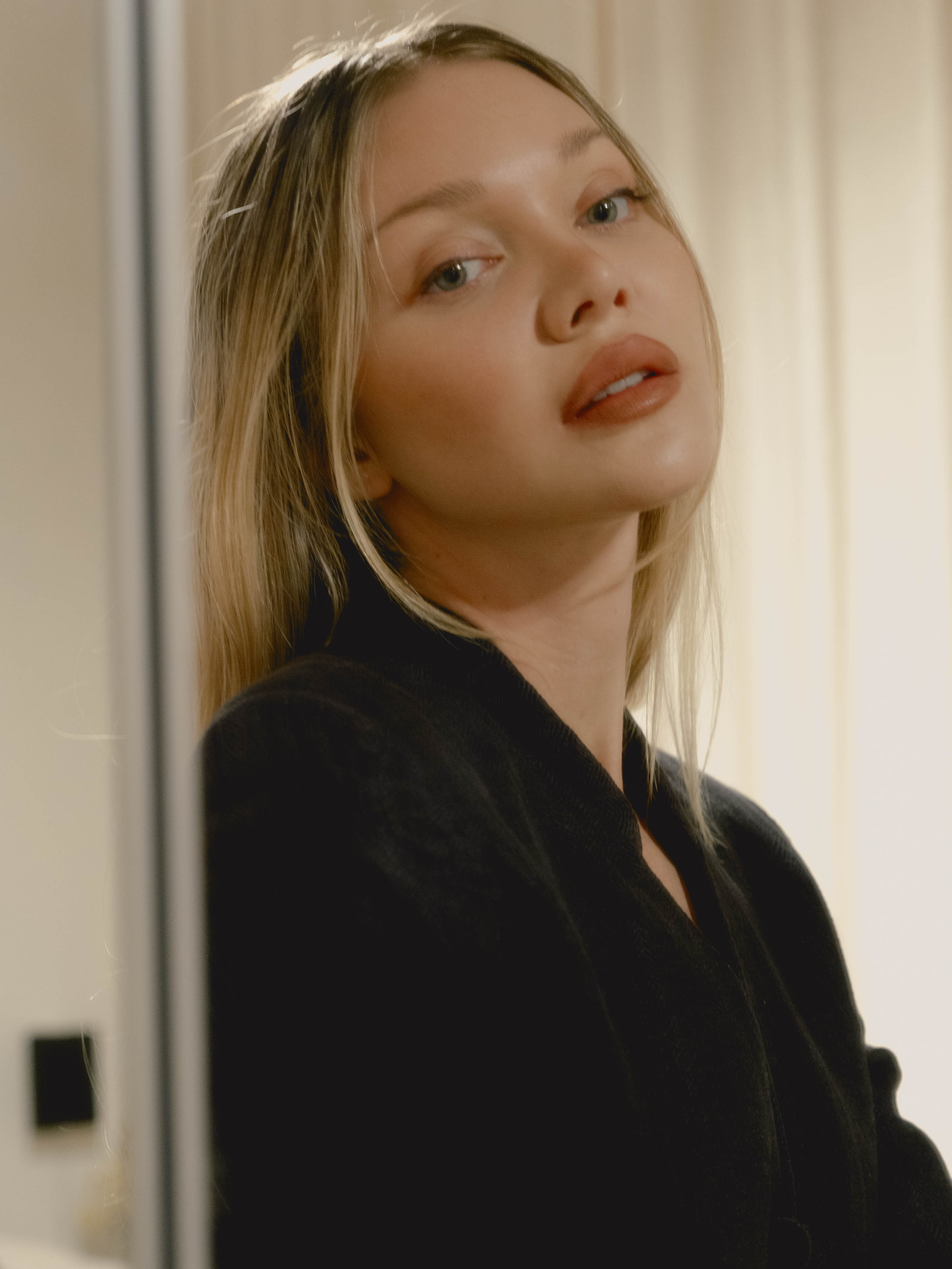 Jessie Andrews photographed by Grant Legan in New York, 2025.