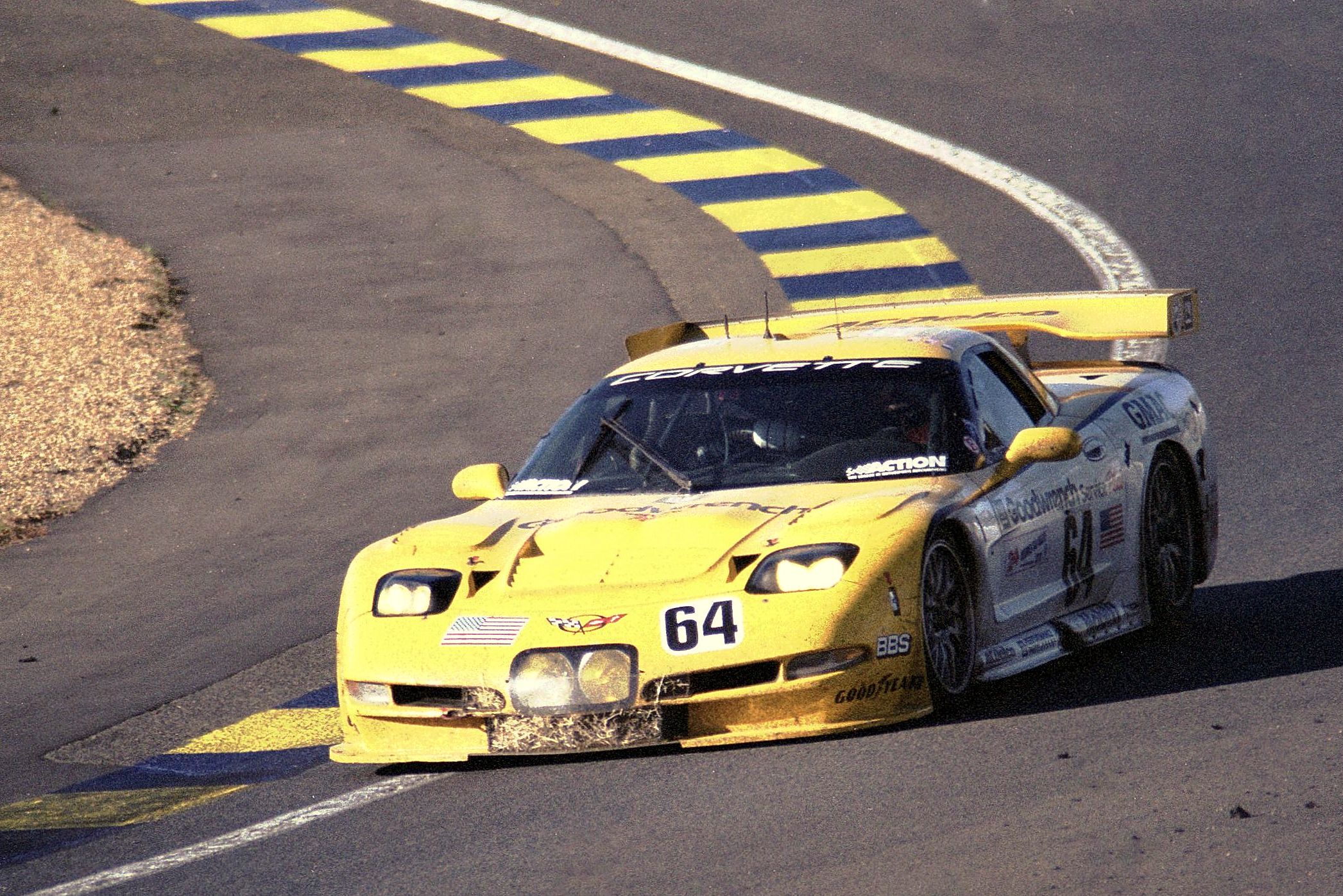 Chevrolet Corvette C5-R - Kelly Collins, Andy Pilgrim & franck Freon exits the Esses at the 2000 Le Mans