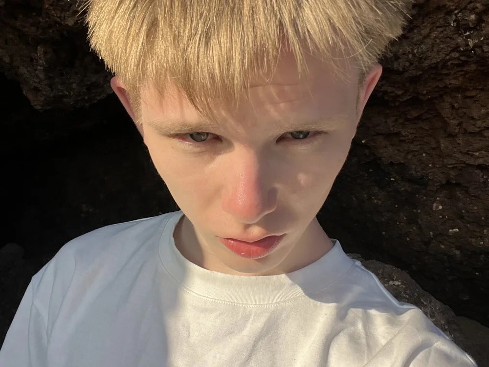 littlebambiboii, preview image from her own streaming profile