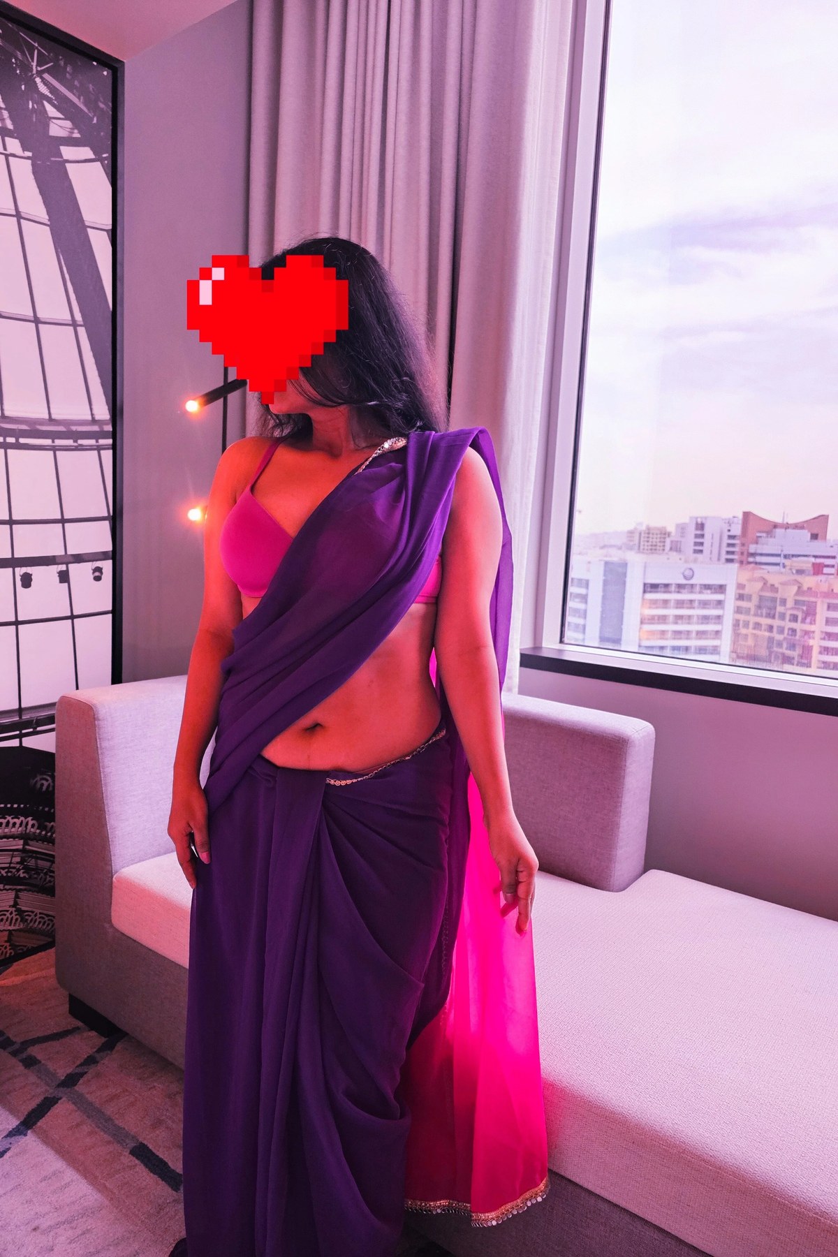 lushritu, photograph published on her own streaming profile