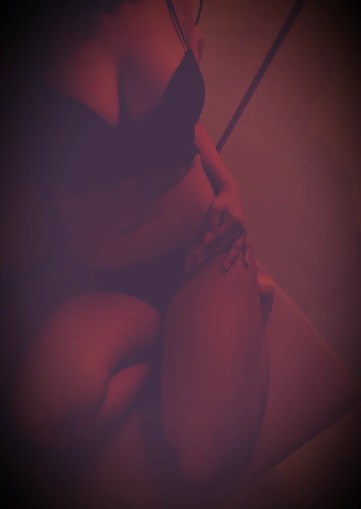 lushritu, photograph published on her own streaming profile