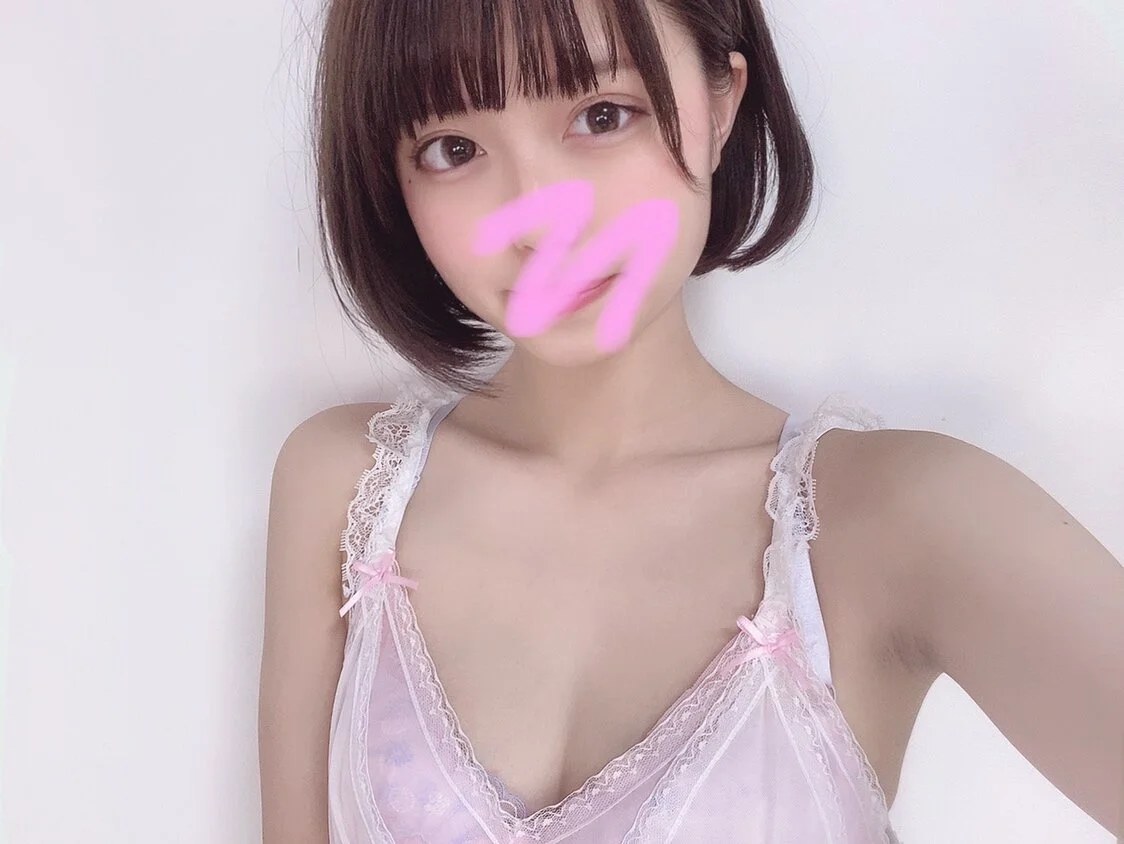 madoka-0116, photograph published on her own streaming profile
