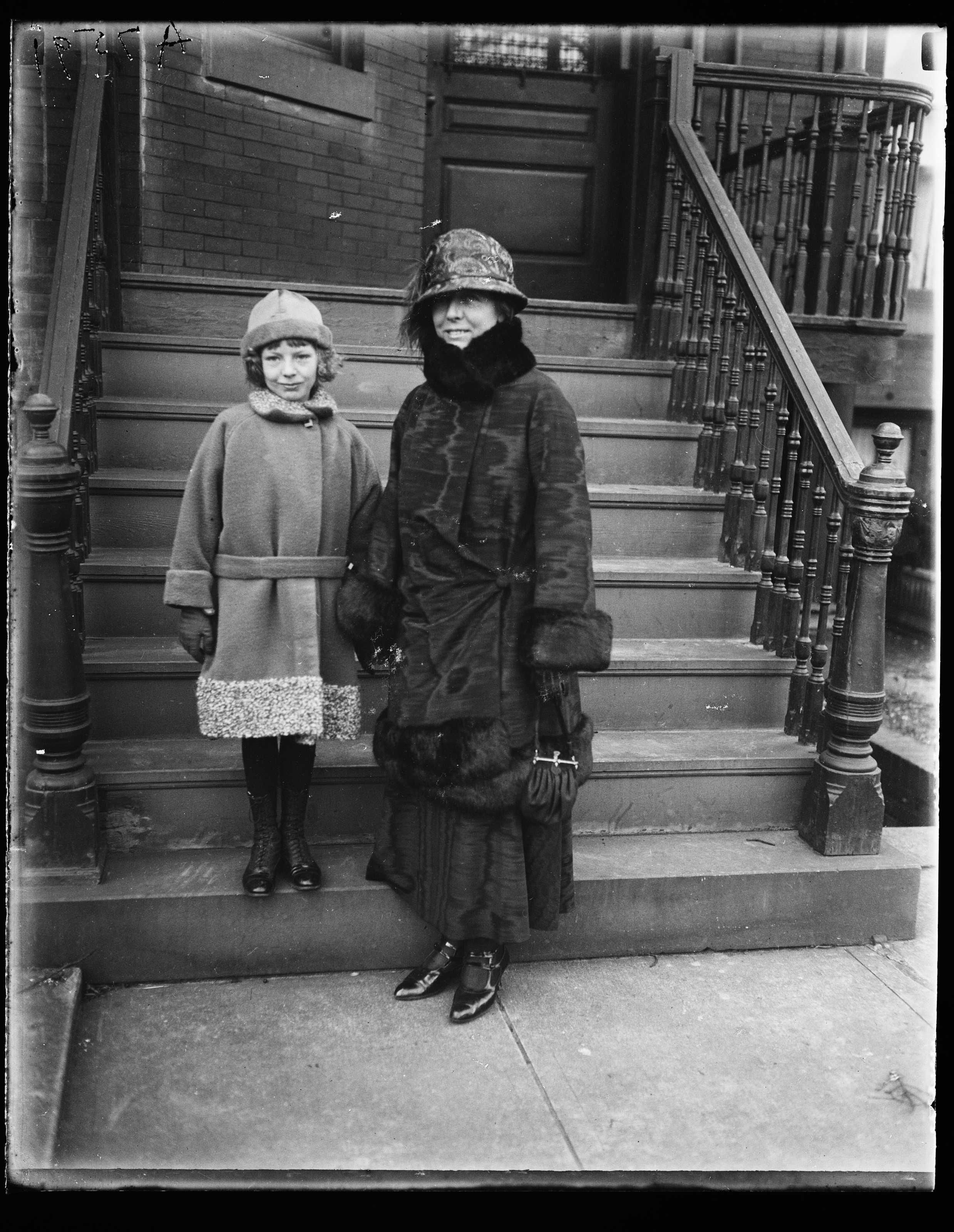 Title:  Mrs. Izetta Jewell and daughter
 Abstract/medium:  1 negative : glass ; 4 x 5 in. or smaller