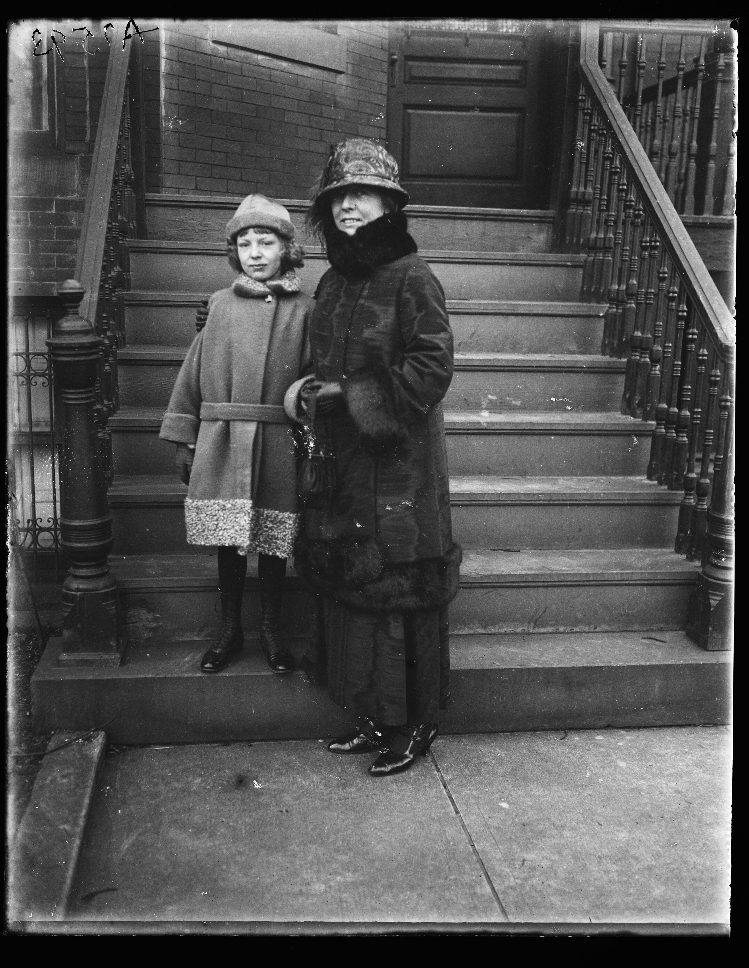 Title:  Mrs. Izetta Jewell and daughter
 Abstract/medium:  1 negative : glass ; 4 x 5 in. or smaller