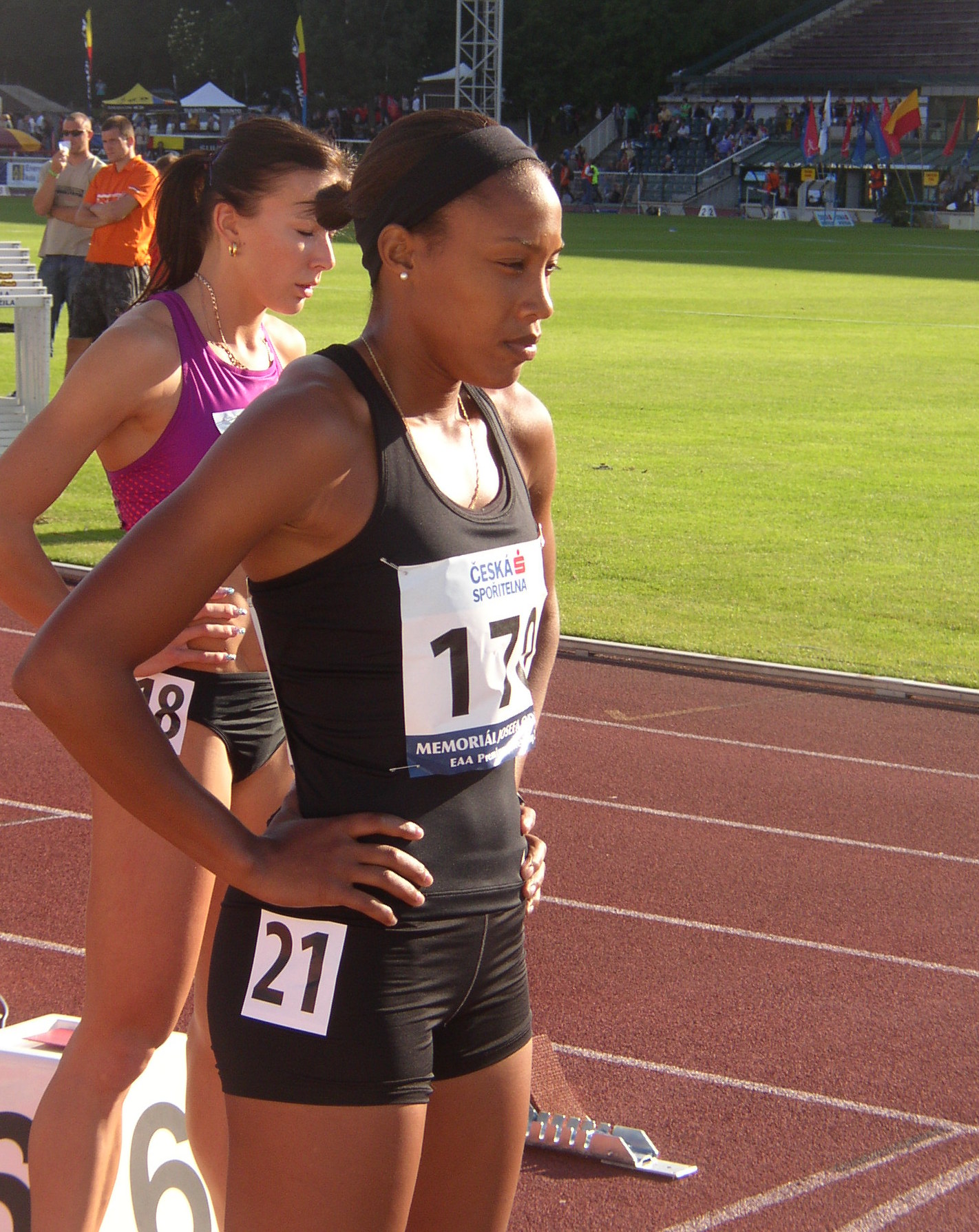 Natalie Knight profile image