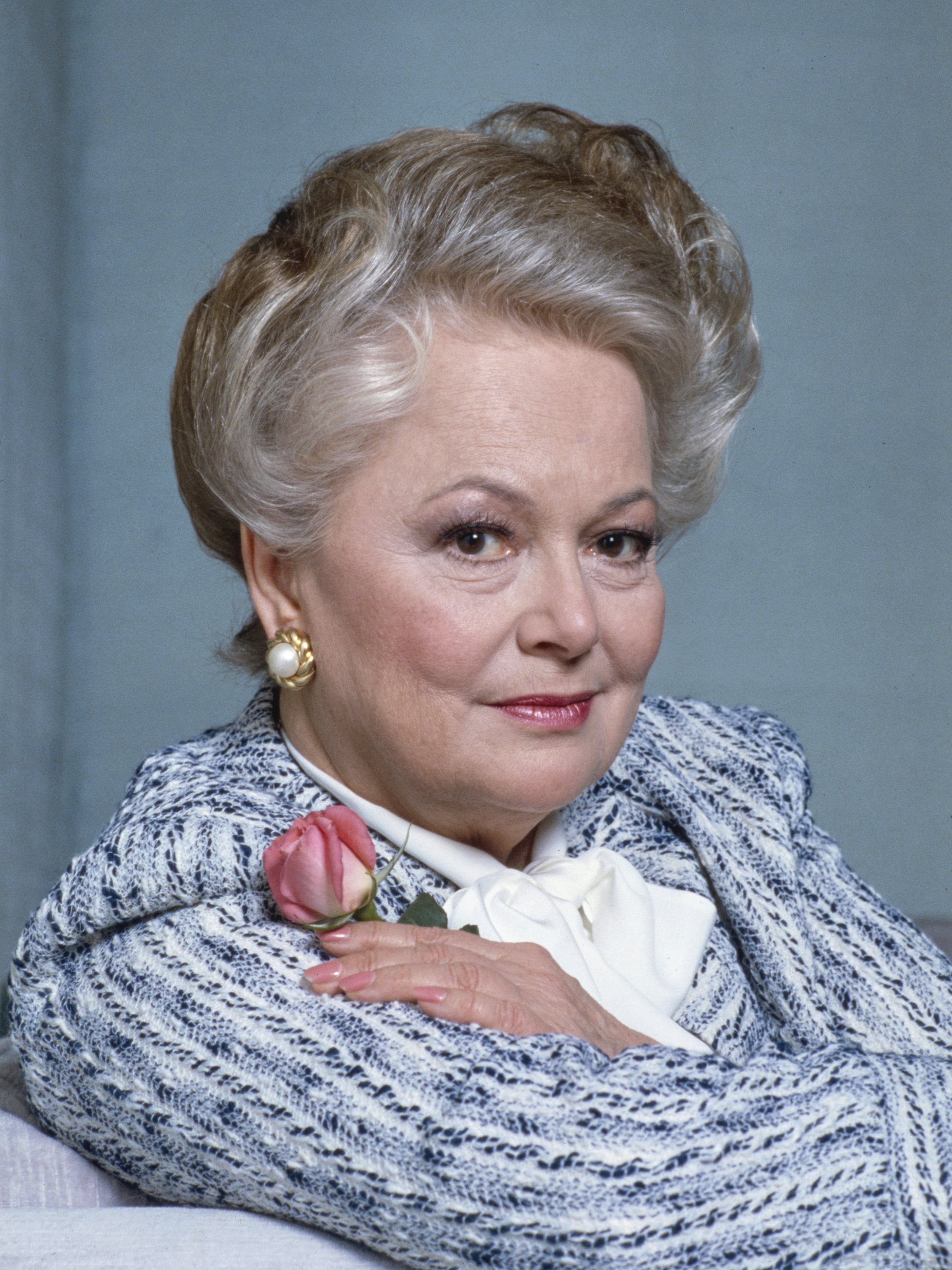 Title: Olivia de Havilland [actress]
 Creator(s): Gotfryd, Bernard, photographer
Date Created/Published: February 1985.
Medium: 1 photograph : color transparency ; 35mm (slide format)
Reproduction Number: LC-DIG-gtfy-010