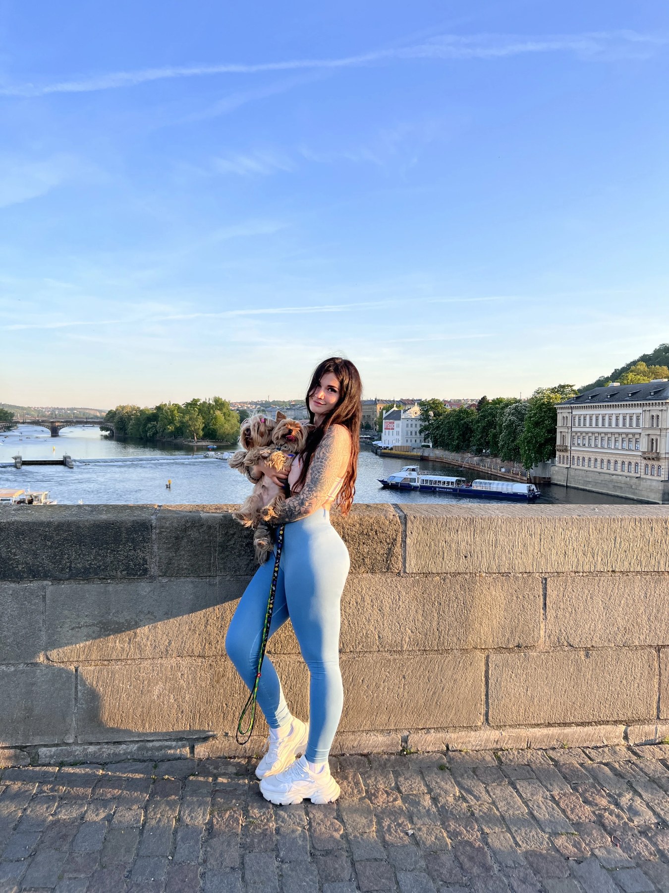 tattoogirlalia, photograph published on her own streaming profile