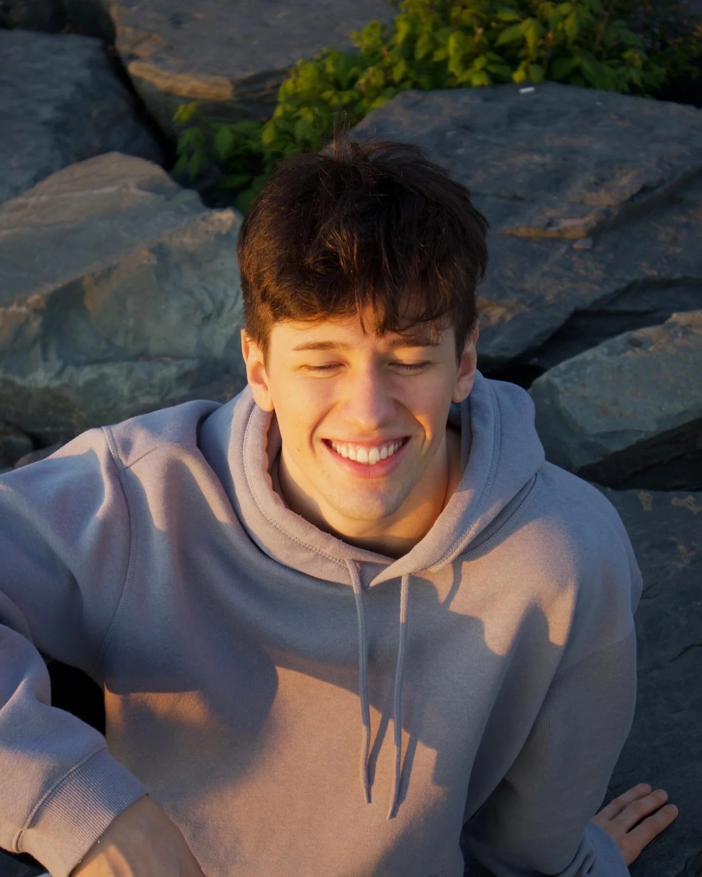 tommyjoyer, photograph published on her own streaming profile