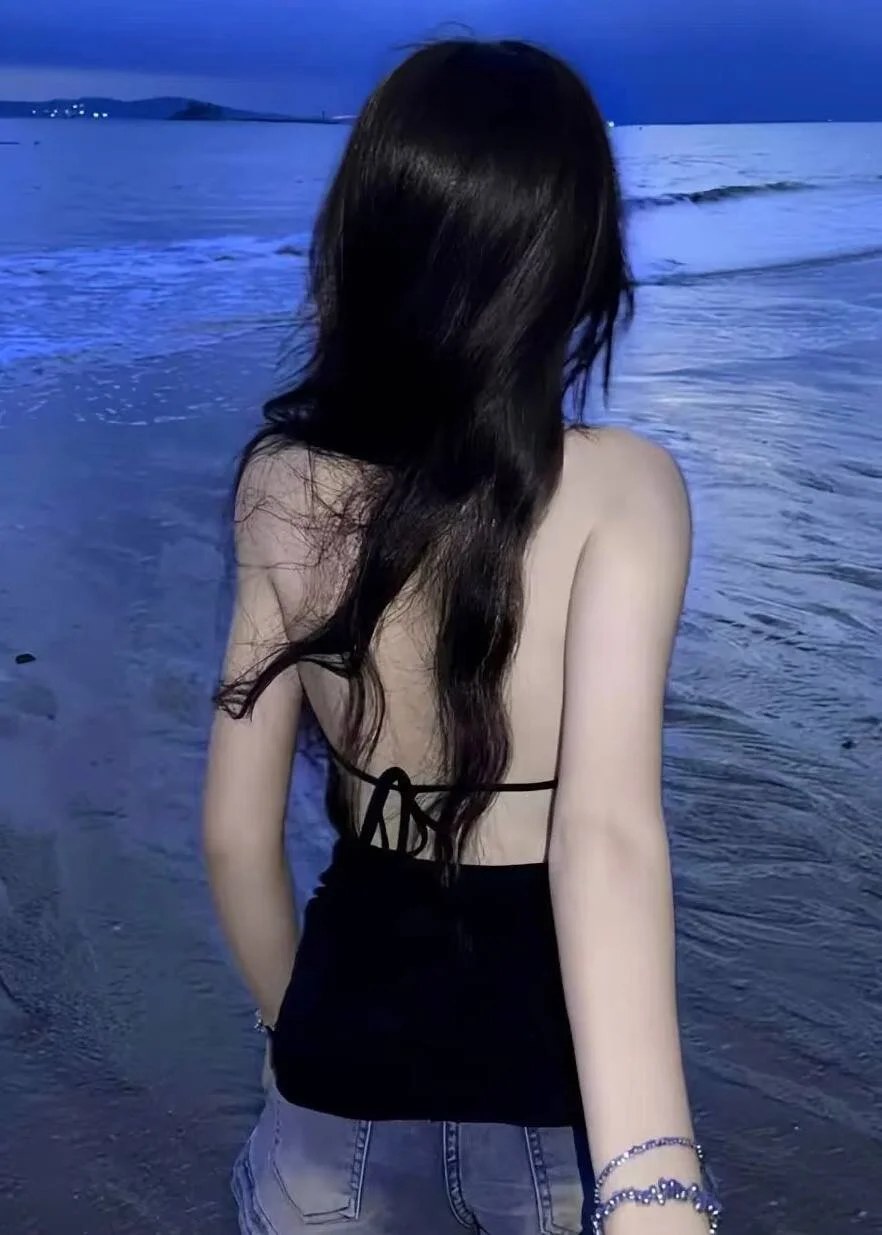 yuyouwei, photograph published on her own streaming profile